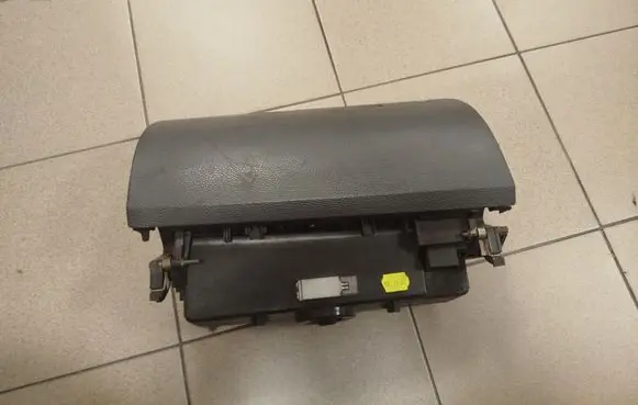 Volkswagen Multivan T5 Glove box 7H5857239B