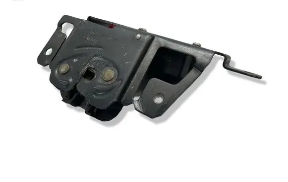 BMW X3 E83 Tailgate/trunk/boot lock/catch/latch 7057364
