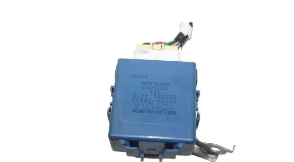 Toyota Auris 150 Door central lock control unit/module 8597012020 0515004070