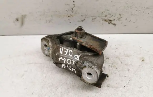 Volvo V70 Engine mount bracket TR8070M10