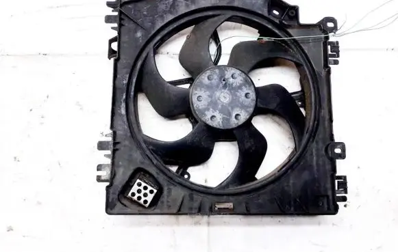 Nissan Micra Radiator cooling fan shroud 1831442016 1831717016