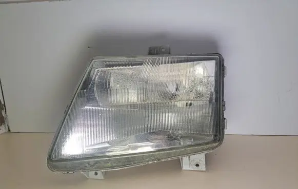 Mercedes-Benz Vito Viano W638 Headlight/headlamp