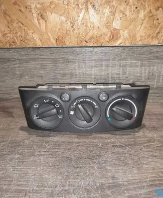 Toyota Avensis T250 Climate control unit 5590005120