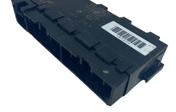 Toyota Yaris Fuse 8264147020 72818502 12023