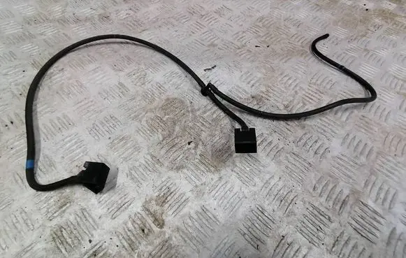 Nissan Qashqai Windshield washer spray nozzle 
