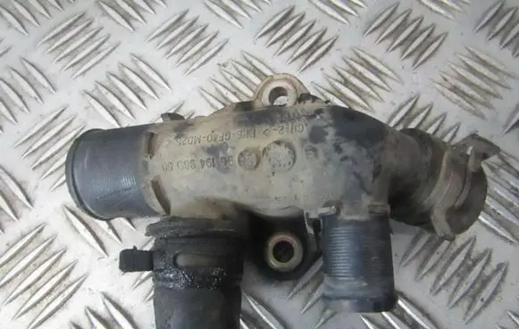 Peugeot Boxer Engine coolant pipe/hose 9619498980