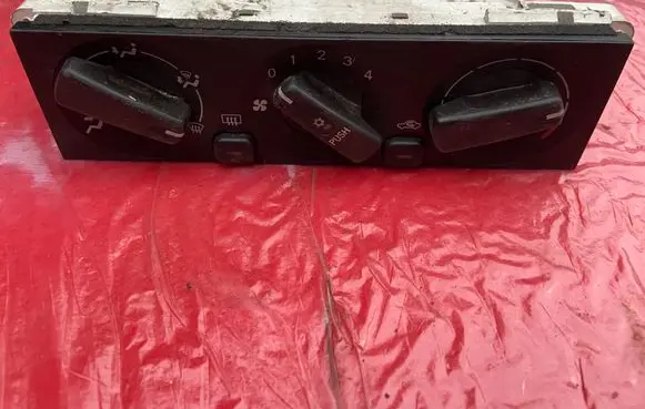 Mitsubishi Pajero Pinin Climate control/heater control trim 