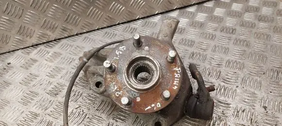 Toyota Prius (NHW20) Front wheel hub