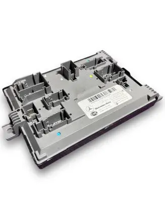 Mercedes-Benz C W205 Central body control module S1743 A2059006047
