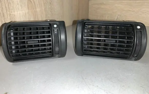 Audi A4 S4 B5 8D Dashboard side air vent grill/cover trim 8D1820901