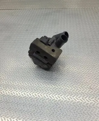 BMW 6 F12 F13 Electric auxiliary coolant/water pump 9239313