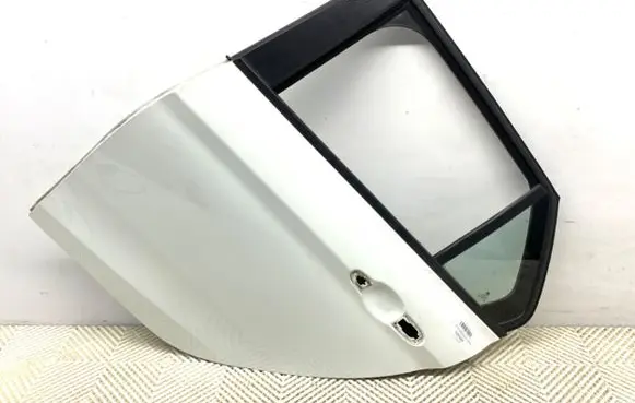 Fiat Tipo Rear door