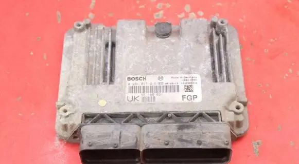 Opel Vectra C Engine control unit/module ECU 55189631