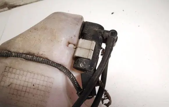 Windscreen/windshield washer pump