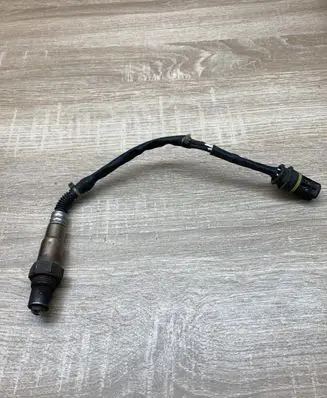 Volkswagen PASSAT B7 Lambda probe sensor 06F906262 0258006741