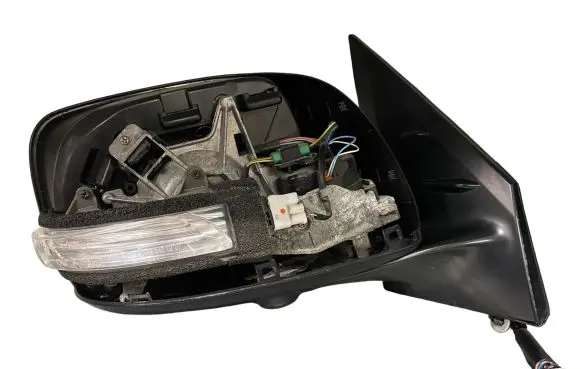 Toyota Land Cruiser (J200) Front door electric wing mirror 8791060J80