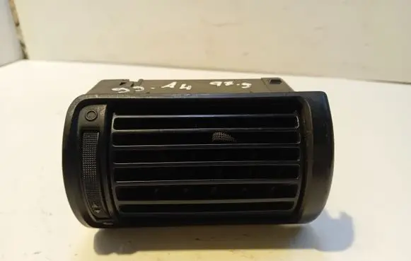 Audi A4 S4 B5 8D Dashboard side air vent grill/cover trim 8D1820902