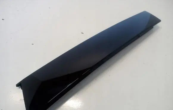 Peugeot 3008 II Front door trim (molding) 9811261080