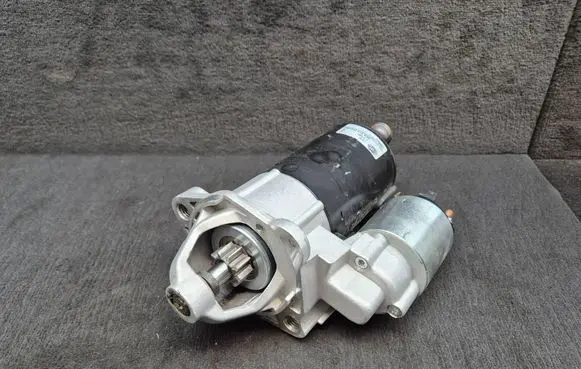Audi A4 S4 B7 8E 8H Starter motor 8EA011610 26006944 06B911023A