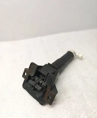 Honda CR-V Headlight washer spray nozzle 22694