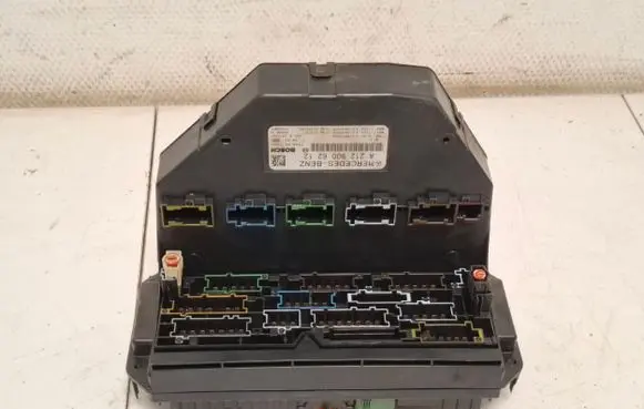 Mercedes-Benz E W212 Fuse module A2129006212