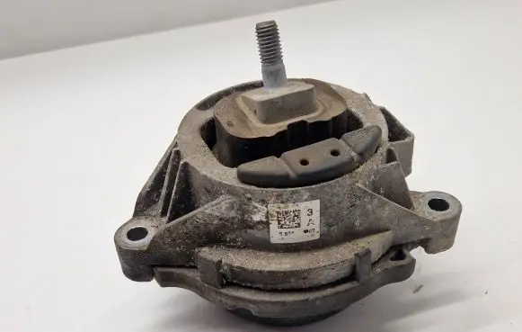 BMW 1 F20 F21 Engine mount bracket 6856405
