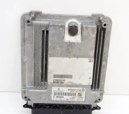 Maserati Quattroporte Engine control unit/module 670031516 MED1734