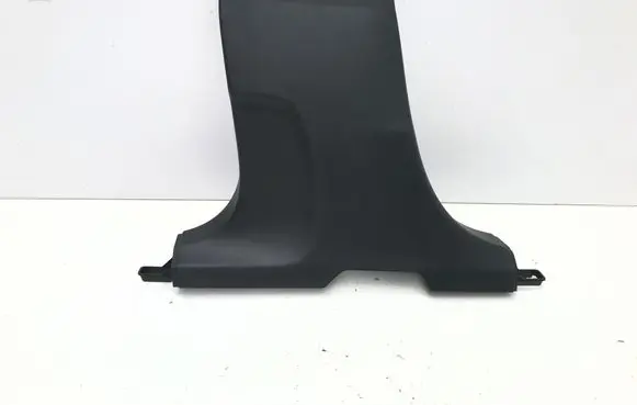 Volvo XC40 (B) pillar trim (bottom) 31457495