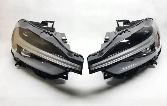 Volvo XC60 Headlight/headlamp 32338968 T4UVB