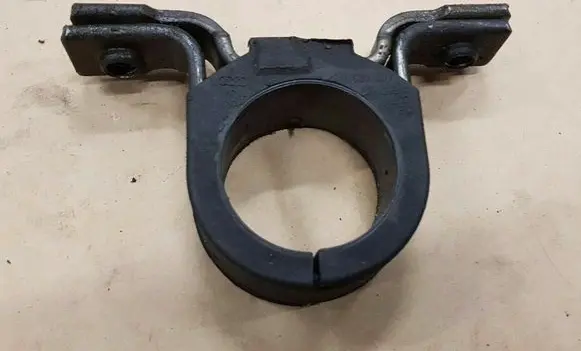 Volkswagen PASSAT B7 Steering rack mounting bracket 1K2423875 1K2423884