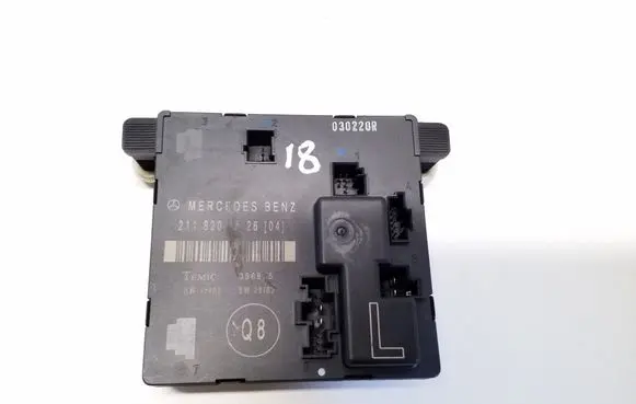 Mercedes-Benz E W211 Door control unit/module A2118201526