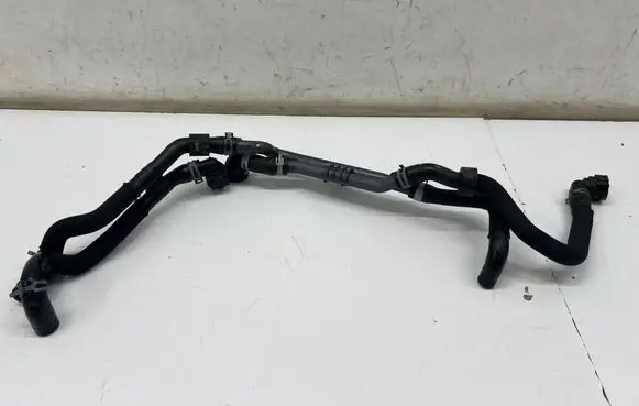 Engine coolant pipe/hose