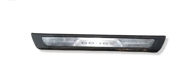 Front sill trim cover