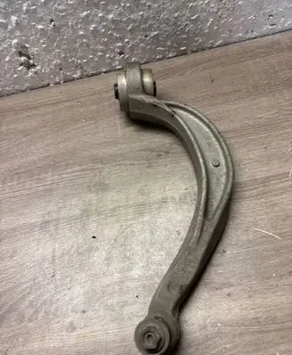 Audi A6 C7 Front lower control arm/wishbone 8K0407695H