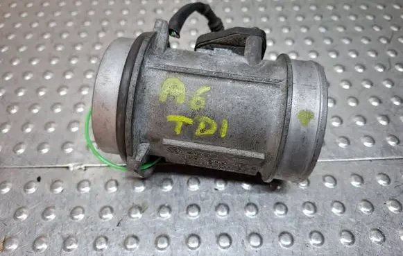 Volkswagen PASSAT B5.5 Mass air flow meter S27705717 059906461D AFH7025C