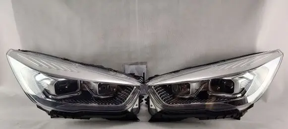 Ford Kuga II Headlights/headlamps set 