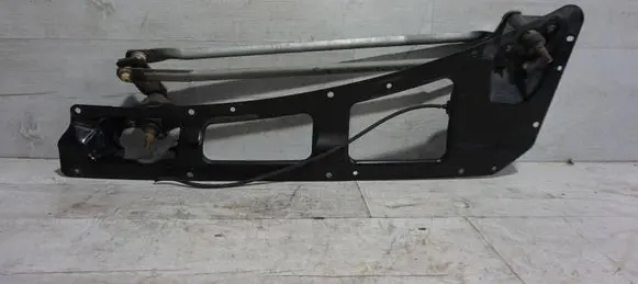 Chevrolet SSR Front wiper linkage 1009485