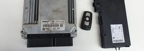 BMW 5 E60 E61 Engine ECU kit and lock set 0281013500 7803369