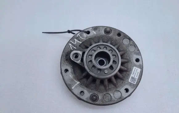 BMW 1 F20 F21 Coil spring mount 6881930 688193001