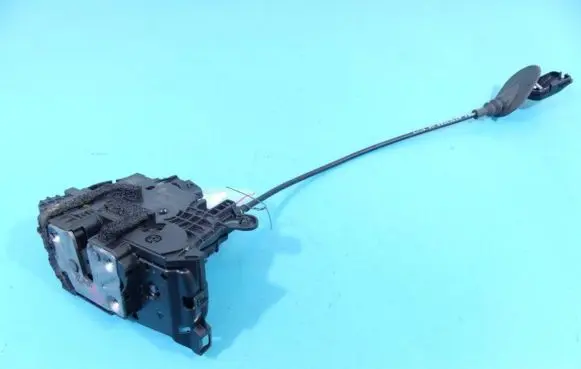 Renault Fluence Rear door lock 825033315R IMPRK1251679