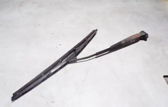 Peugeot 806 Headlight wiper arm 