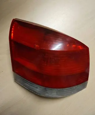 Opel Signum Rear/tail lights 13159861 377001 04062003