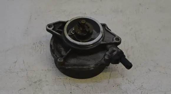 Audi A6 S6 C6 4F Vacuum pump 057145100T