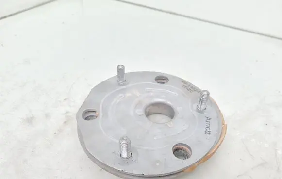 Mercedes-Benz S W222 Front shock absorber mounting bracket 2913924