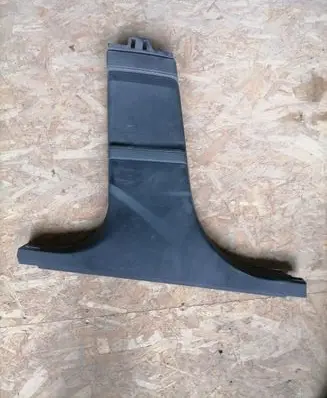 (B) pillar trim (bottom)