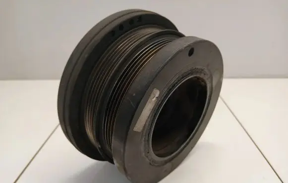 Land Rover Range Rover L322 Crankshaft pulley