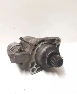 Volkswagen Touran I Starter motor 02M911023N