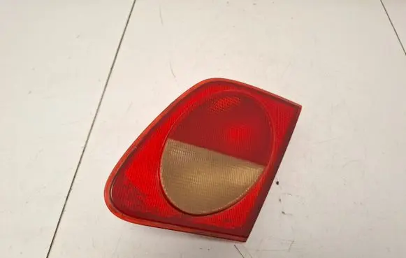 Tailgate rear/tail lights