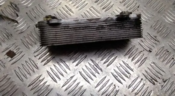 Engine oil radiator