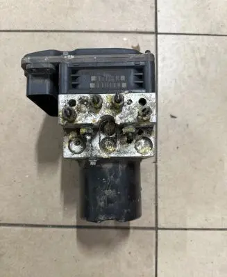BMW X5 E70 ABS Pump 6782363 6782362